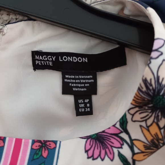 Floral Wrap Dress - Picture 4 of 5